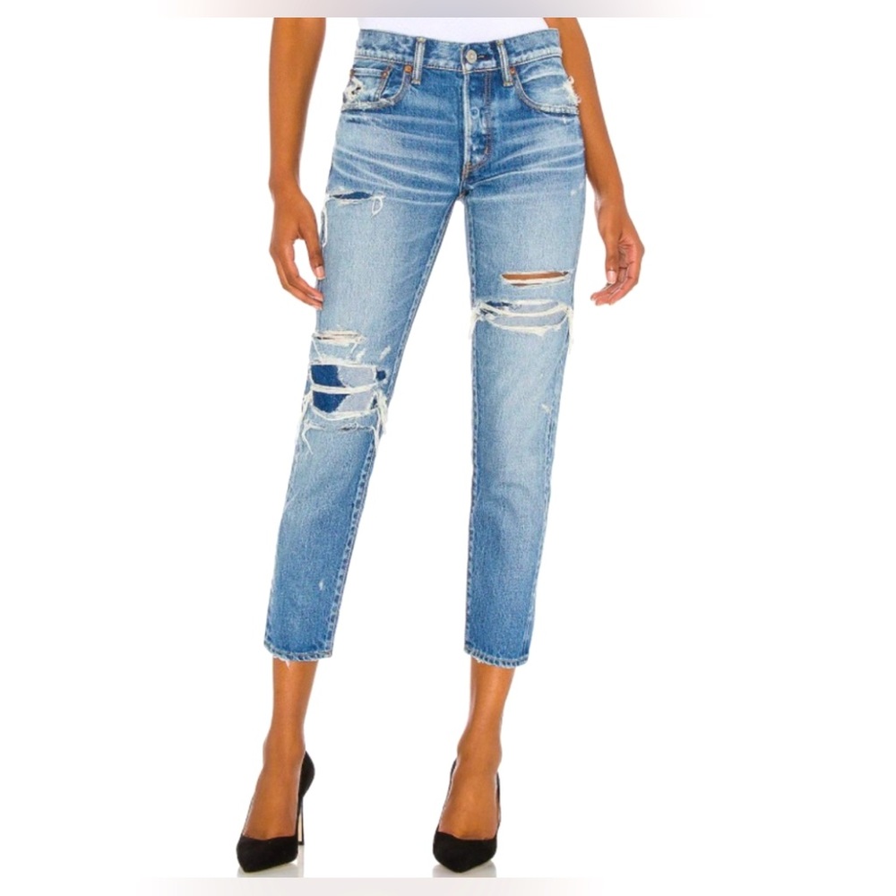 NWT Moussy Vintage “Louisville Tapered Distressed Jeans” size 24